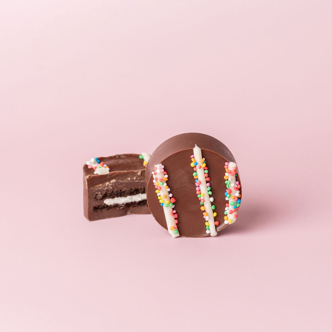 Oreo Dipped Biscuit